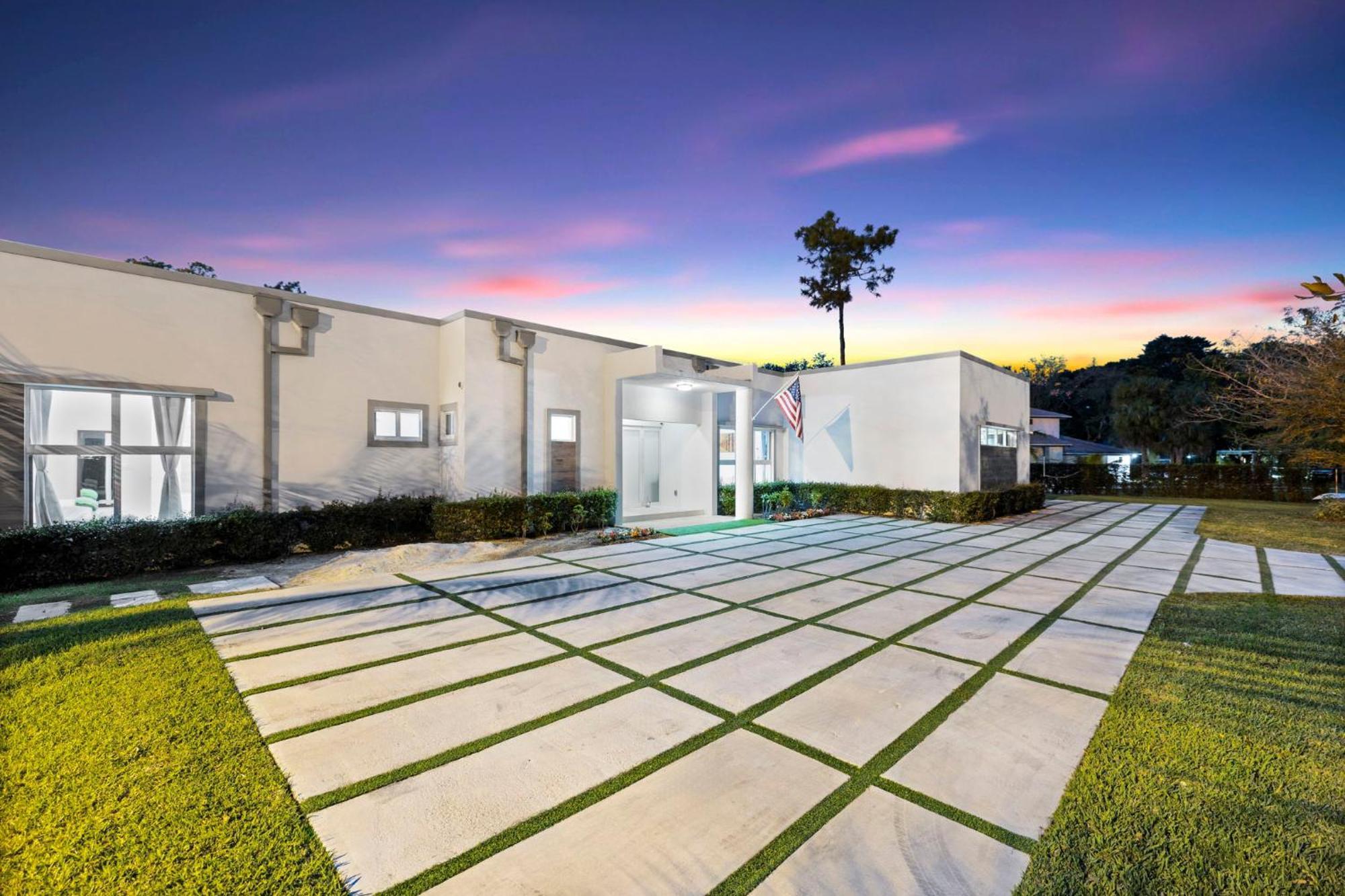 Ideal For Families The White House Of Miami Close To Miami Beaches And The Keys West Princeton ภายนอก รูปภาพ