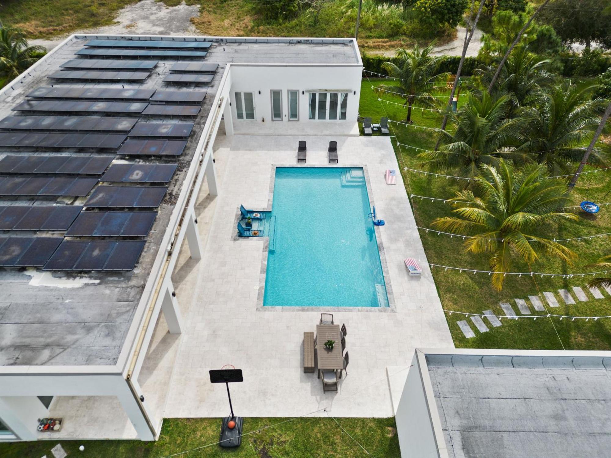 Ideal For Families The White House Of Miami Close To Miami Beaches And The Keys West Princeton ภายนอก รูปภาพ