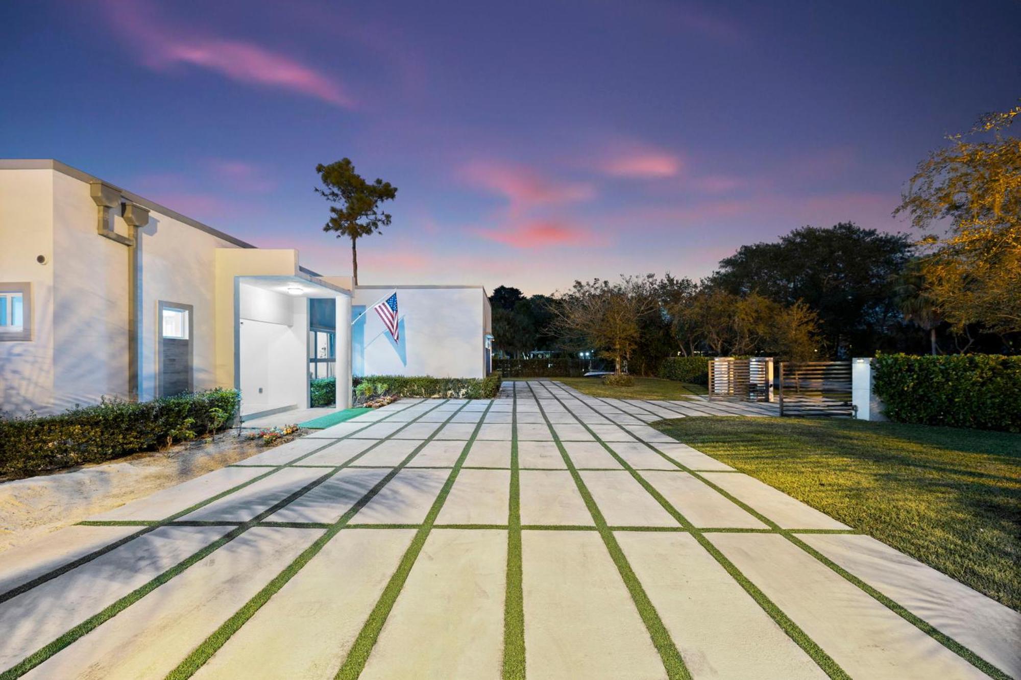 Ideal For Families The White House Of Miami Close To Miami Beaches And The Keys West Princeton ภายนอก รูปภาพ