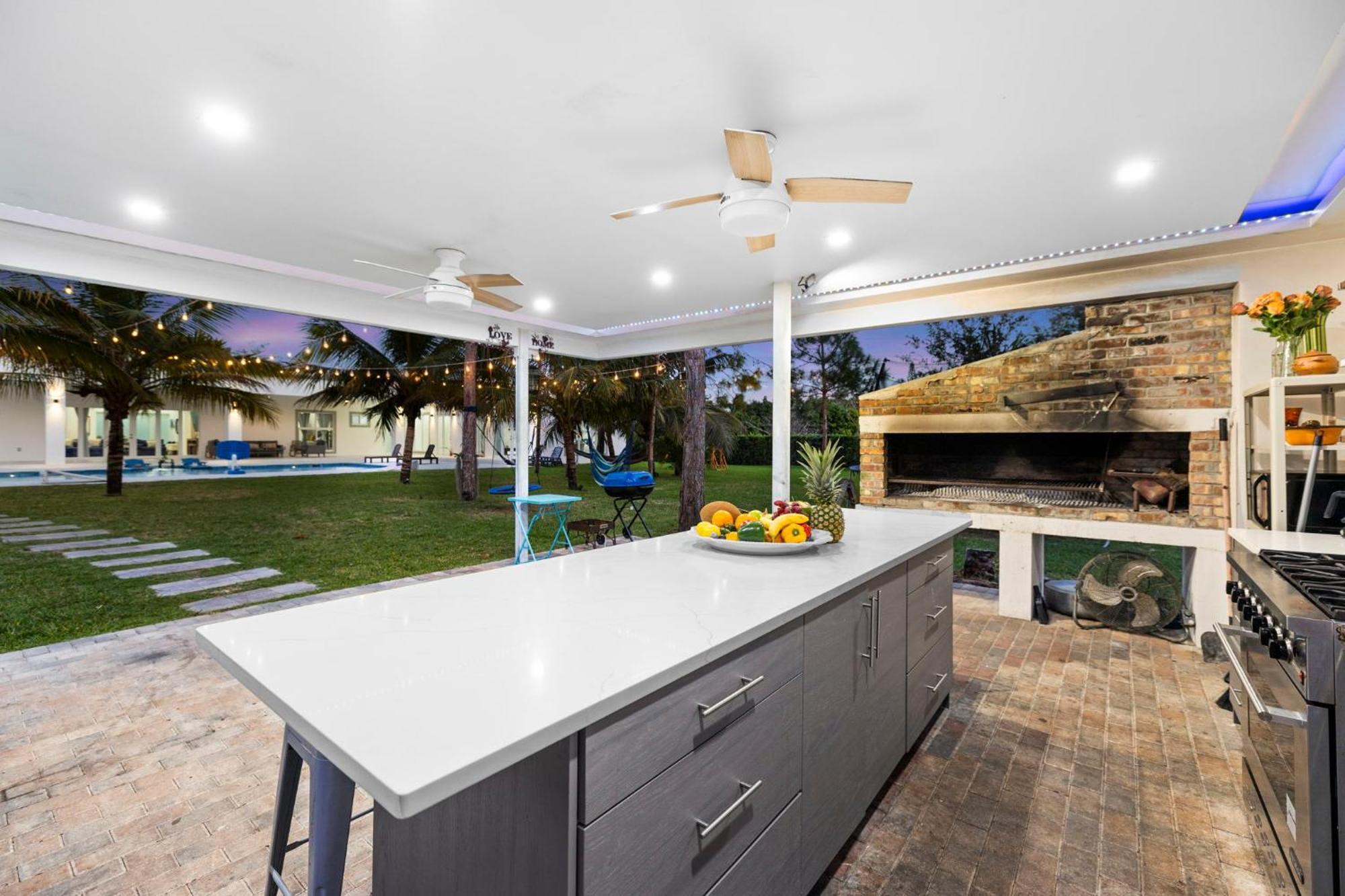 Ideal For Families The White House Of Miami Close To Miami Beaches And The Keys West Princeton ภายนอก รูปภาพ