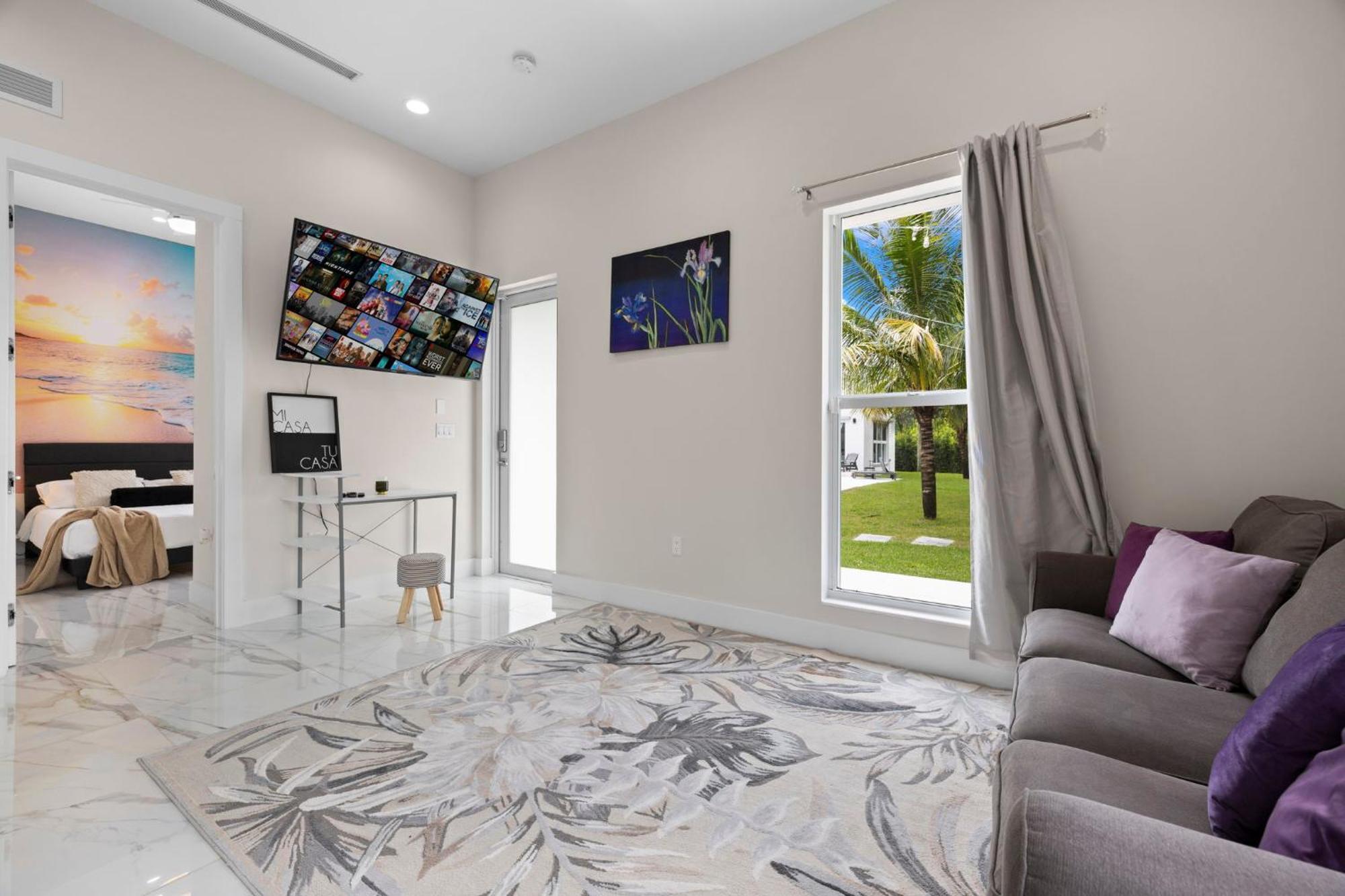 Ideal For Families The White House Of Miami Close To Miami Beaches And The Keys West Princeton ภายนอก รูปภาพ
